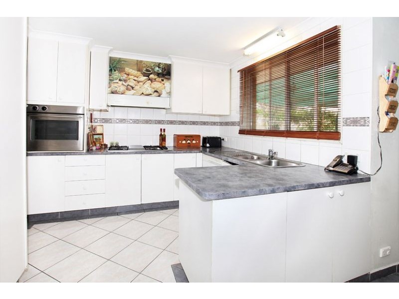 2 Abbey Court, Gladstone Park VIC 3043