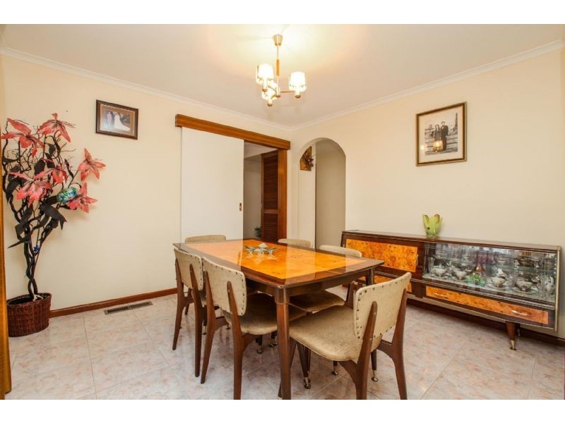 35 Shawlands Drive, Tullamarine VIC 3043