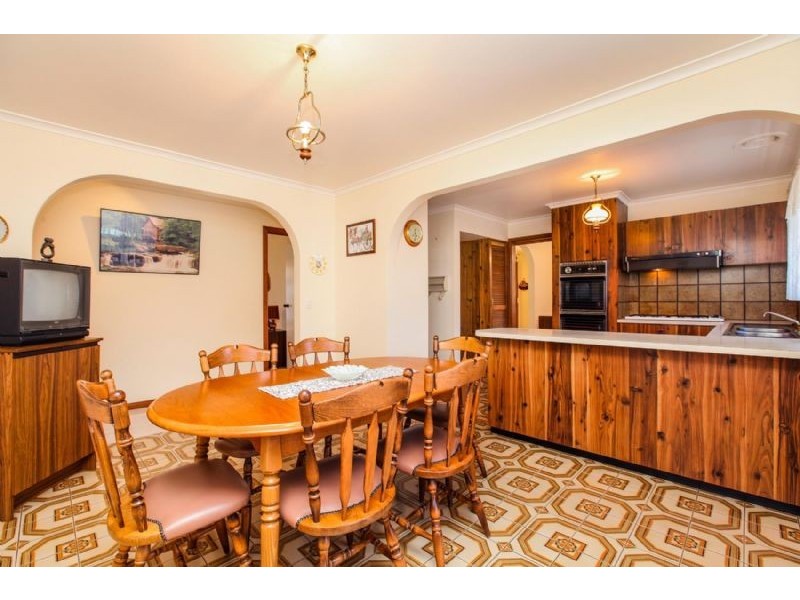 35 Shawlands Drive, Tullamarine VIC 3043