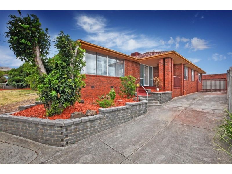 6 Ringwood Court, Gladstone Park VIC 3043