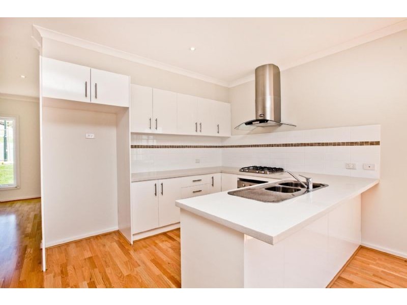 8 Birk Court, Gowanbrae VIC 3043