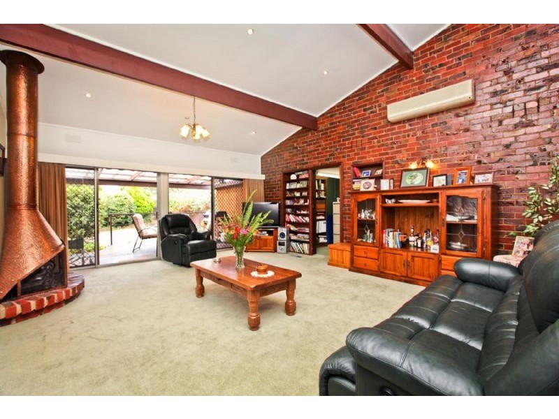 12 Koonalda Road, Gladstone Park VIC 3043