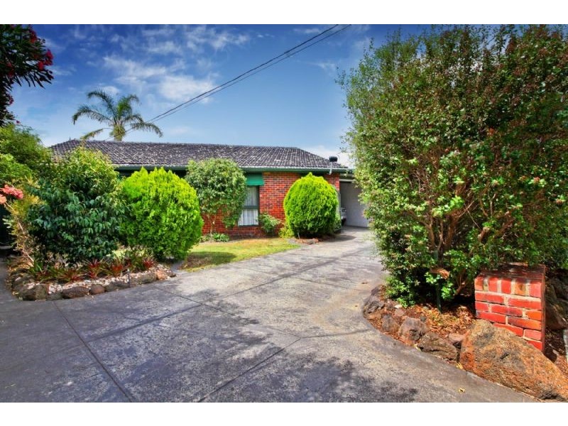 12 Koonalda Road, Gladstone Park VIC 3043