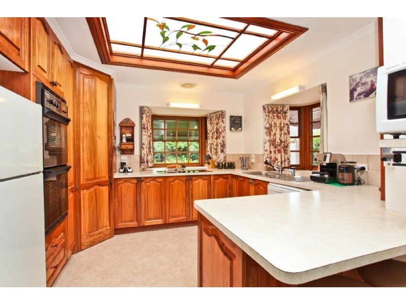 12 Koonalda Road, Gladstone Park VIC 3043