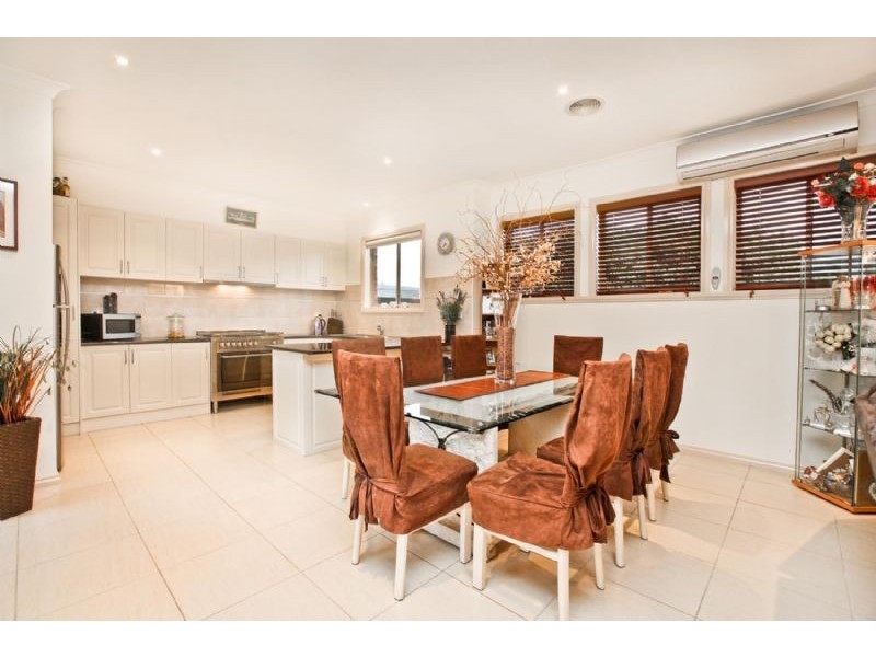 1/18 Waratah Avenue, Tullamarine VIC 3043