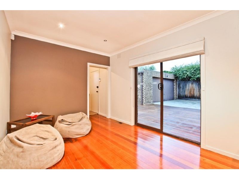 26 Beresford Crescent, Gladstone Park VIC 3043