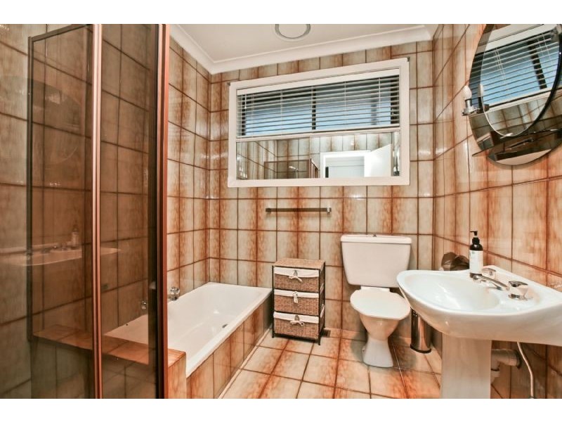 26 Beresford Crescent, Gladstone Park VIC 3043