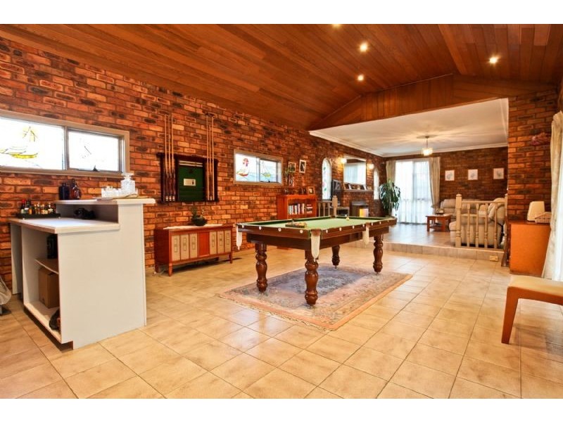 16 Inverness Mews, Greenvale VIC 3059