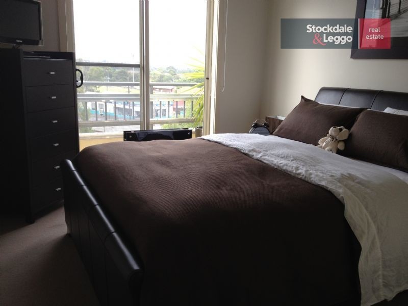 15/2 North Avenue, Strathmore VIC 3041