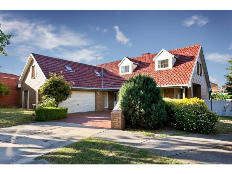 9 Manhattan Court, Greenvale VIC 3059