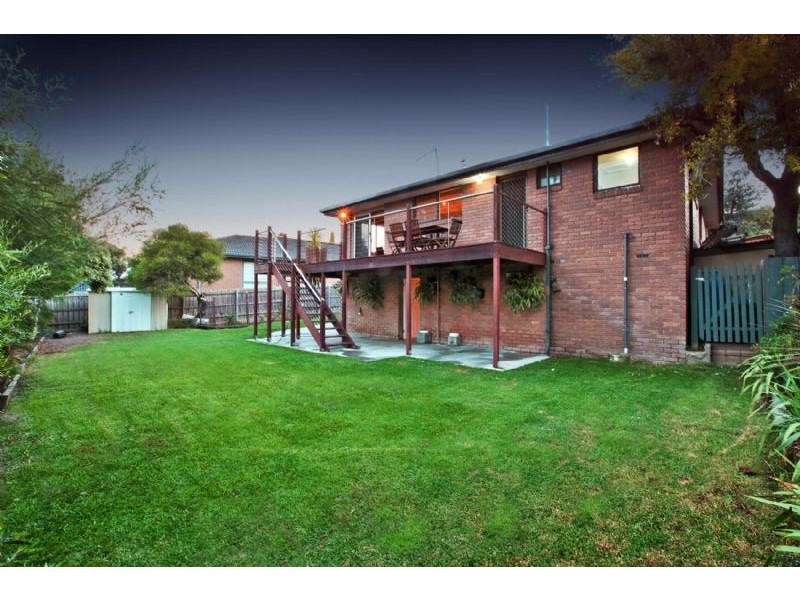 16 Ashford Crescent, Westmeadows VIC 3049