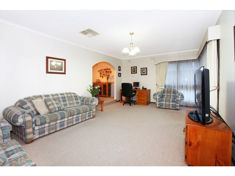 26 Raleigh Street, Westmeadows VIC 3049
