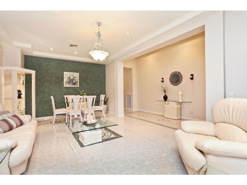 56 Alanbrae Terrace, Attwood VIC 3049