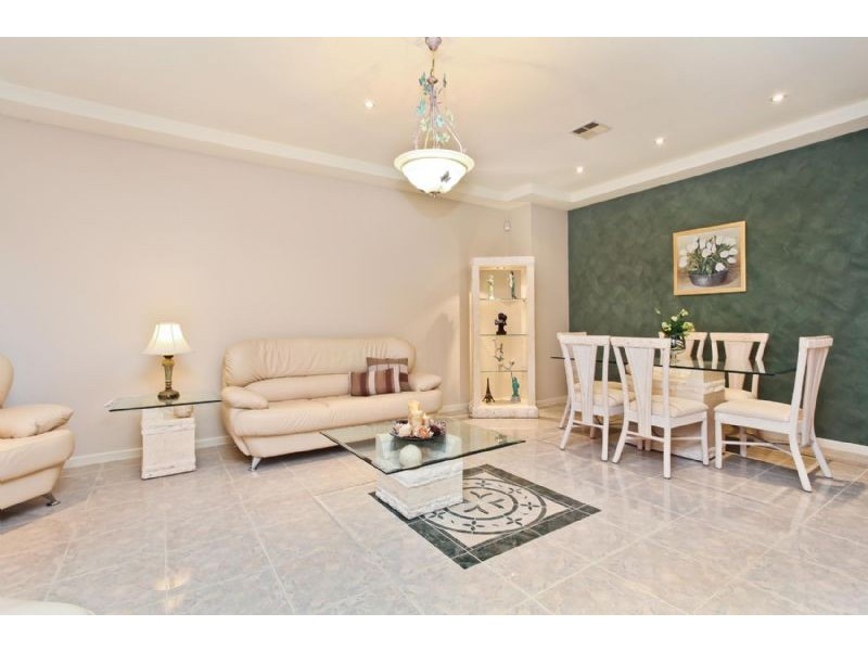 56 Alanbrae Terrace, Attwood VIC 3049