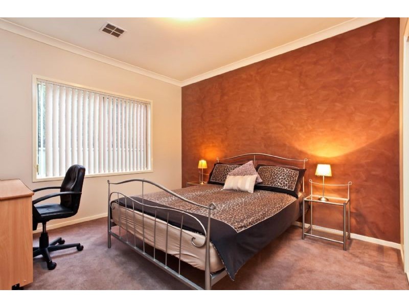 56 Alanbrae Terrace, Attwood VIC 3049