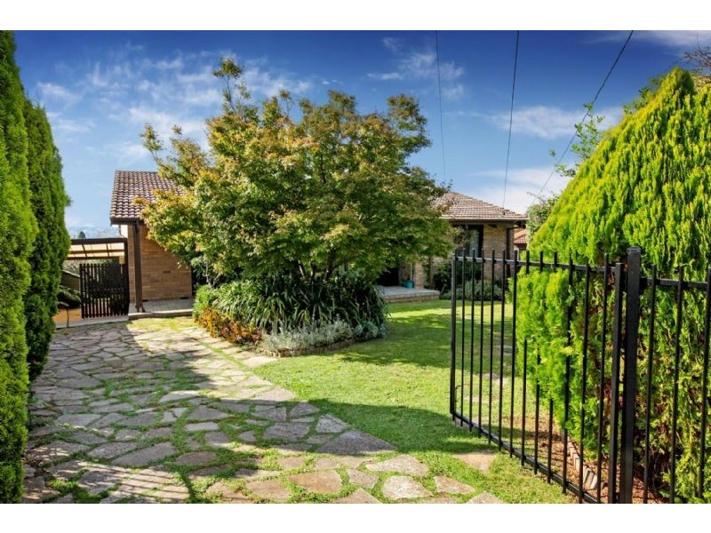 7 Taunton Place, Gladstone Park VIC 3043