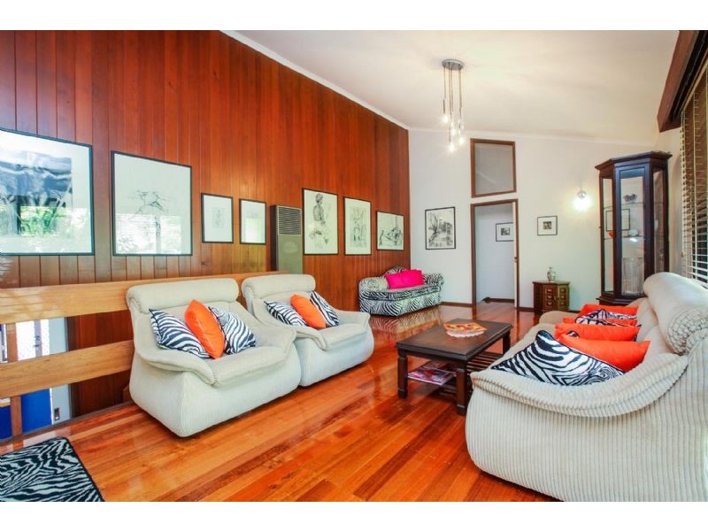 7 Taunton Place, Gladstone Park VIC 3043