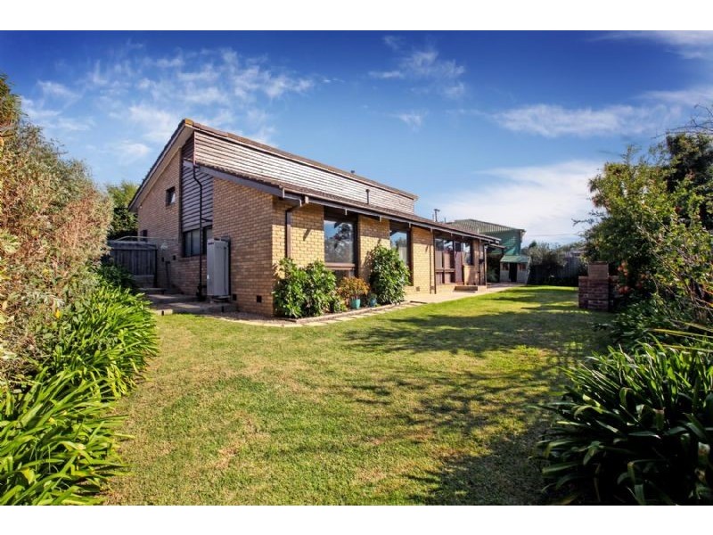 7 Taunton Place, Gladstone Park VIC 3043