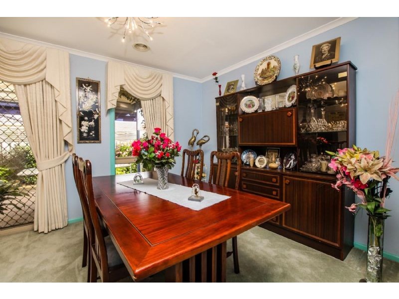 1 Daffodil Court, Gowanbrae VIC 3043