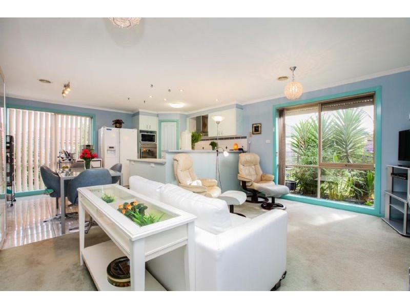 1 Daffodil Court, Gowanbrae VIC 3043