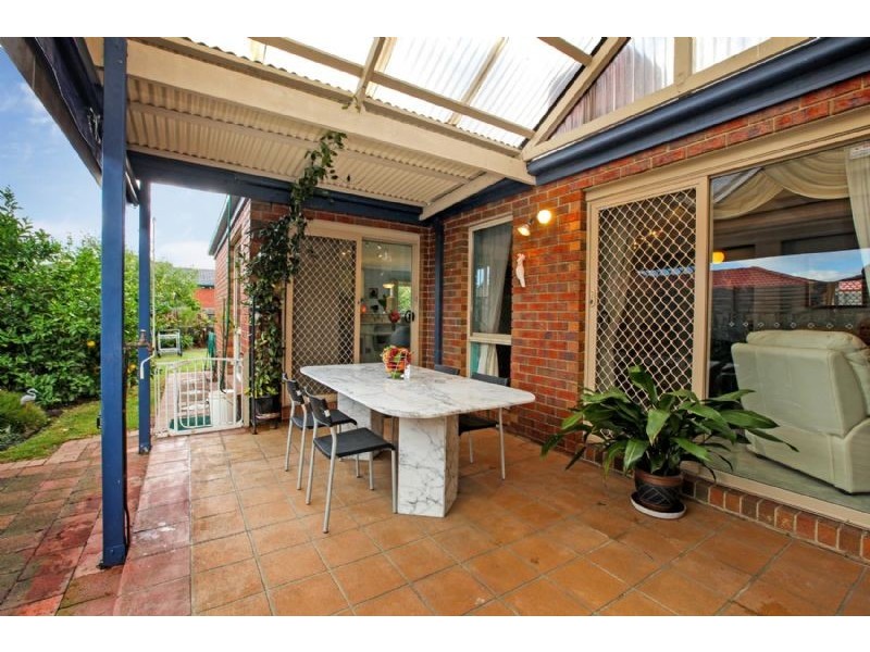 1 Daffodil Court, Gowanbrae VIC 3043