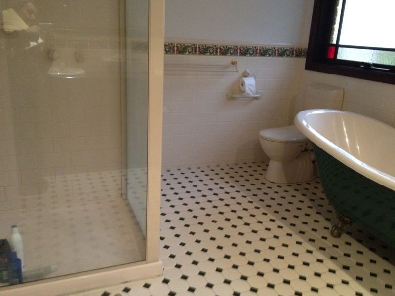 14 Mackinnon Court, Attwood VIC 3049