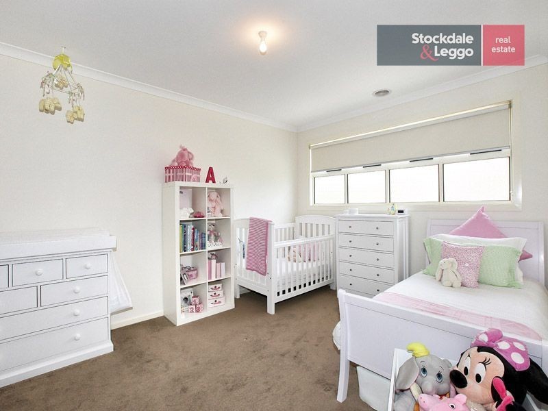 2/10 Linlithgow Way, Greenvale VIC 3059