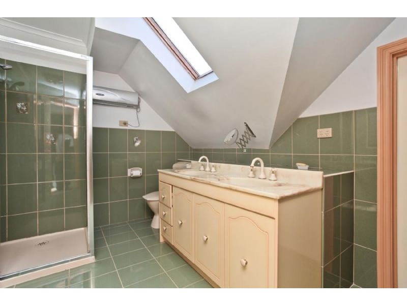 9 Manhattan Court, Greenvale VIC 3059