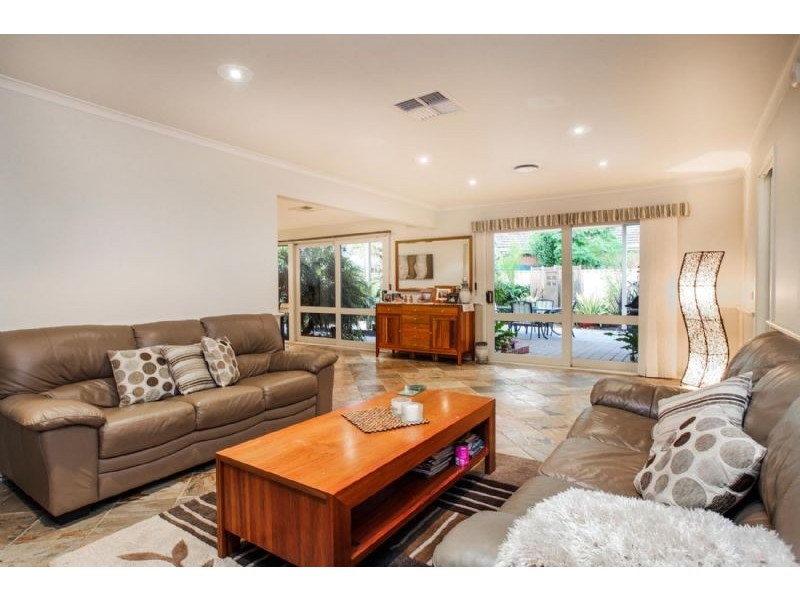 13 Gainford Court, Greenvale VIC 3059