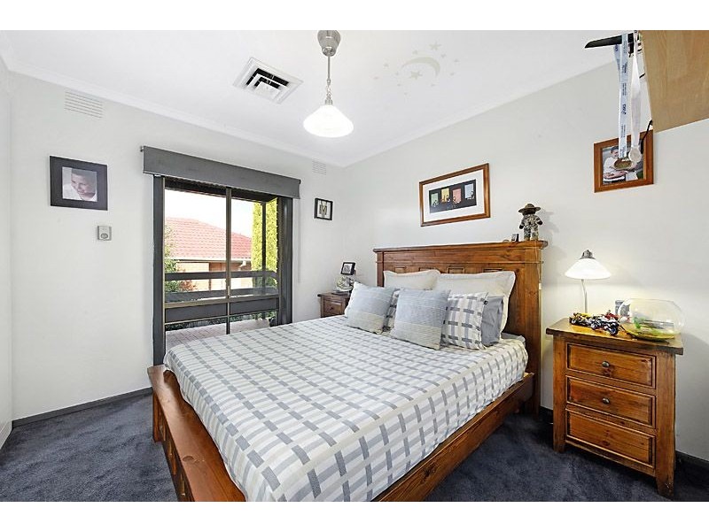 88 Clarke Drive, Gladstone Park VIC 3043