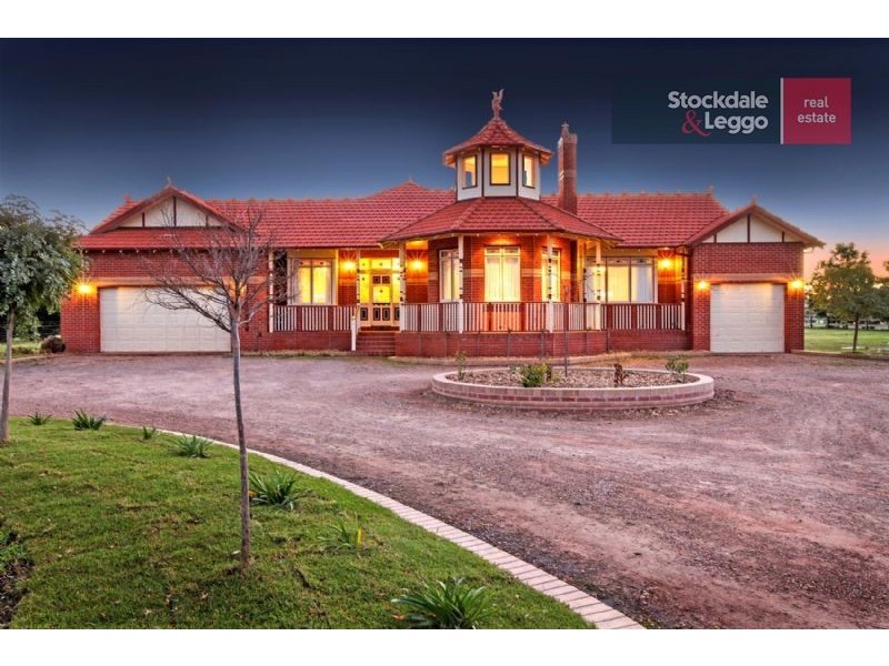 9 Jolly Lane, Mickleham VIC 3064