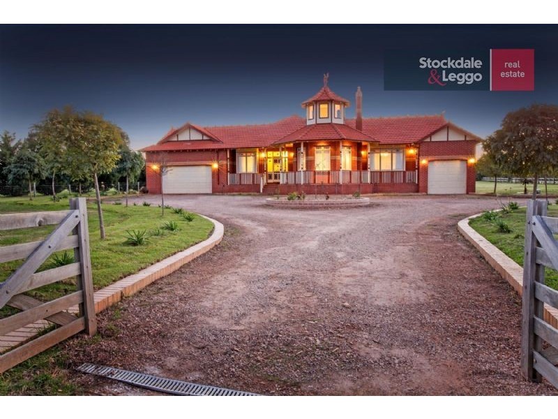 9 Jolly Lane, Mickleham VIC 3064