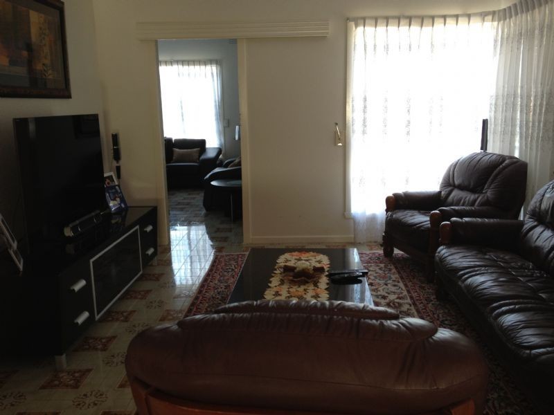 40 Banksia Grove, Tullamarine VIC 3043