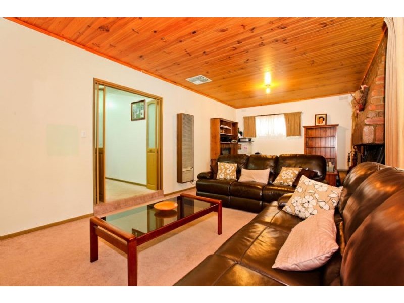 22 Shadforth Street, Westmeadows VIC 3049