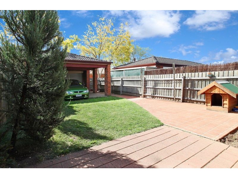 9 Fielders Walk, Westmeadows VIC 3049