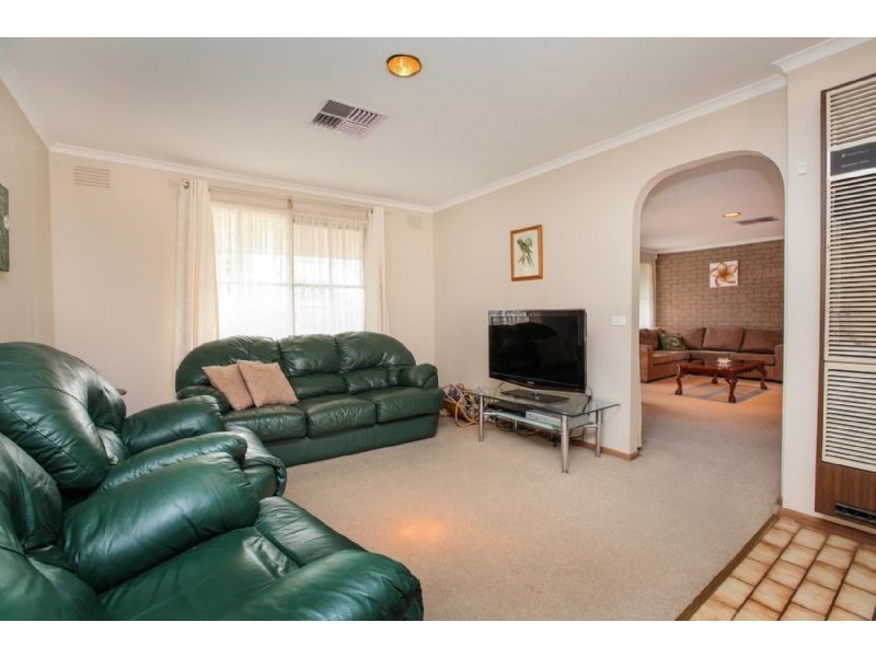 1 Gretna Close, Westmeadows VIC 3049