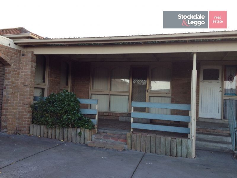 5 Kingsmere Close, Gladstone Park VIC 3043