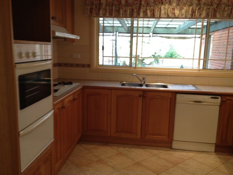 3 Ogilvy Avenue, Greenvale VIC 3059