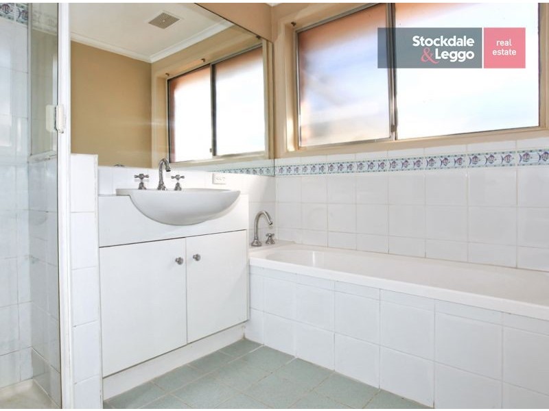 7 Cranbrook Court, Gladstone Park VIC 3043