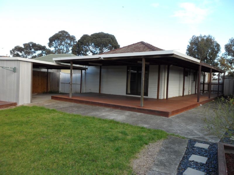 18 Hilton Street, Hadfield VIC 3046