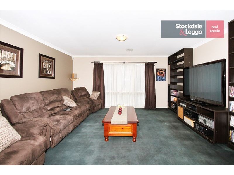 13 Marjon Court, Attwood VIC 3049