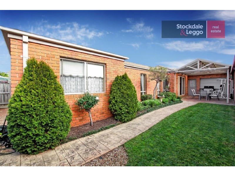 8 Parkhill Court, Westmeadows VIC 3049