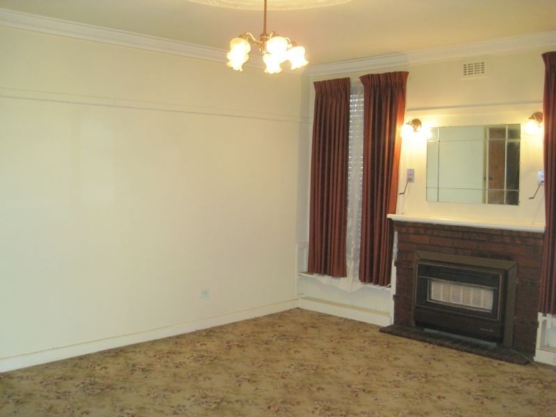 32 Hazel Grove, Pascoe Vale VIC 3044