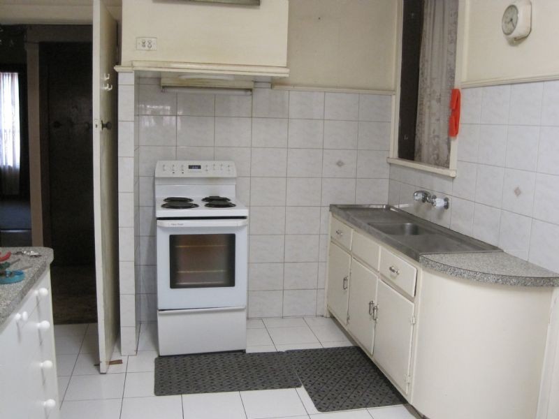 32 Hazel Grove, Pascoe Vale VIC 3044