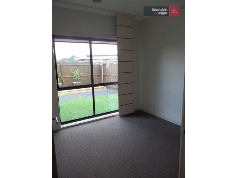 3/15 South Road, Airport West VIC 3042