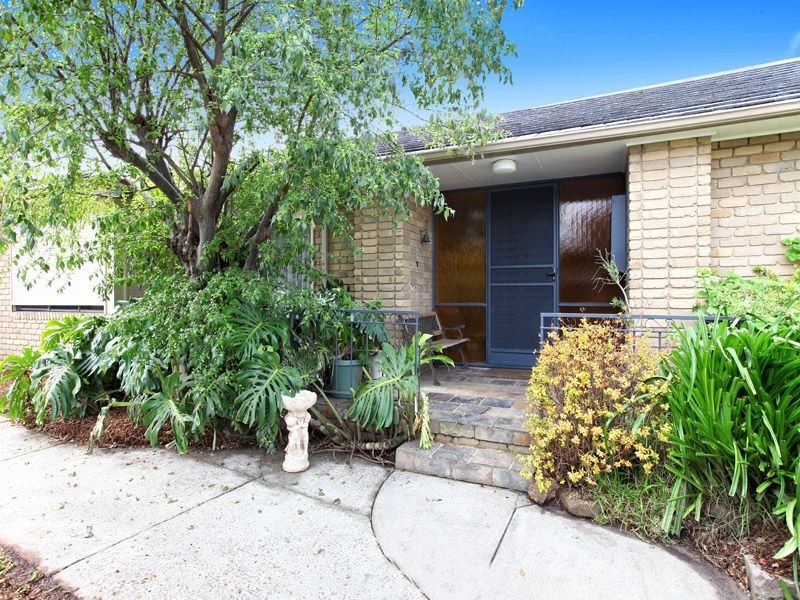 107 South Circular Road, Gladstone Park VIC 3043