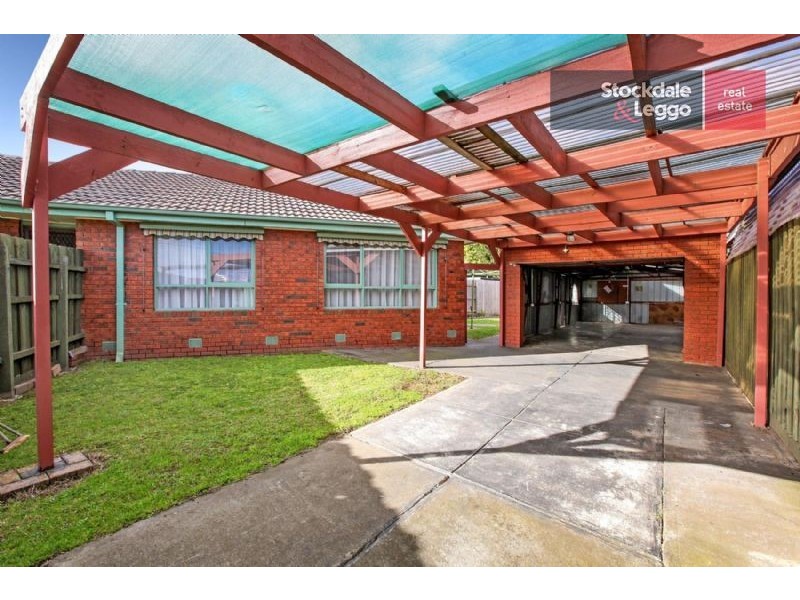 4 Marham Place, Tullamarine VIC 3043
