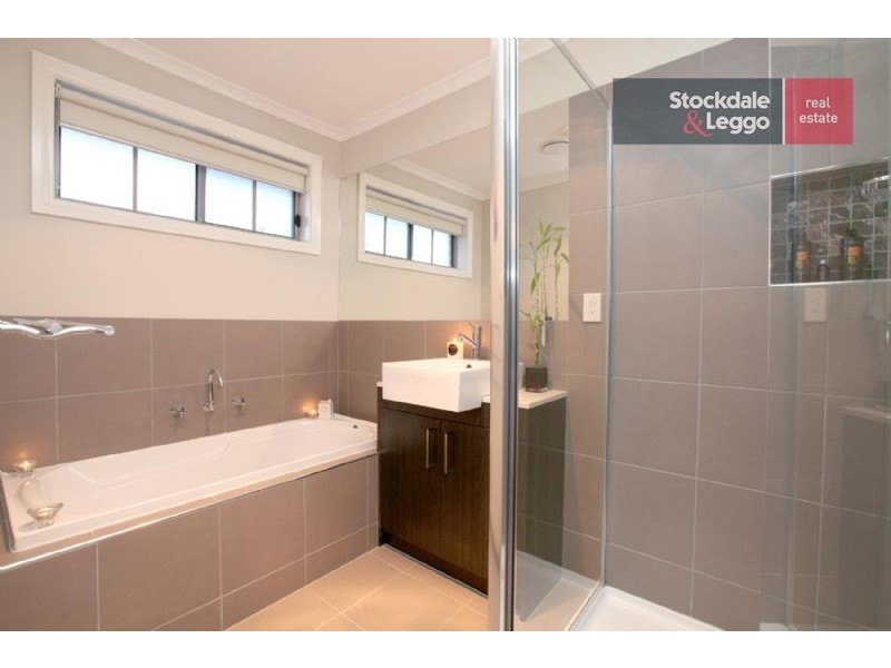 1/20 Waratah Avenue, Tullamarine VIC 3043