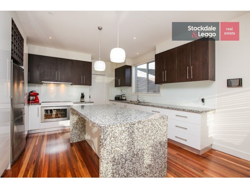 20 Cobblestone Drive, Attwood VIC 3049