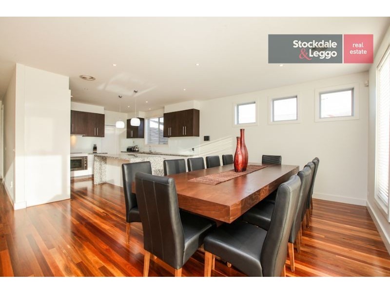 20 Cobblestone Drive, Attwood VIC 3049